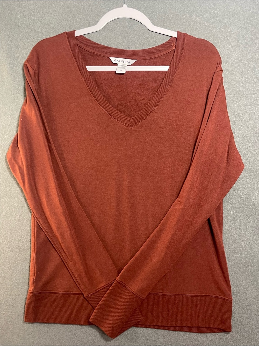 Athleta Rust Orange V Neck Sweatshirt Medium Cozy Athleisure Pullover